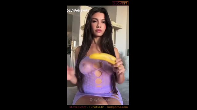 Ece Ozbudak İfşa Videosu · Muzla Memelerini Oynatiyor Onlyfans